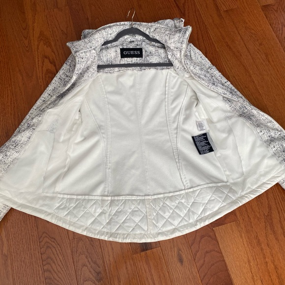 GUESS Waterproof Ski/Snowboarding Jacket - Picture 7 of 7